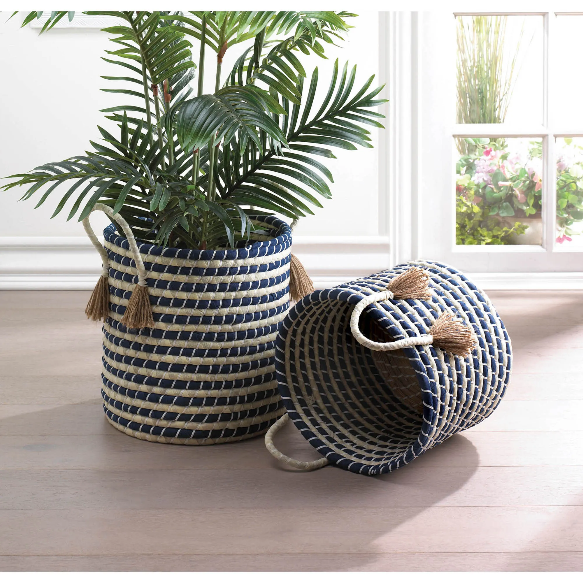BRAIDED BASKETS WITH TASSELS