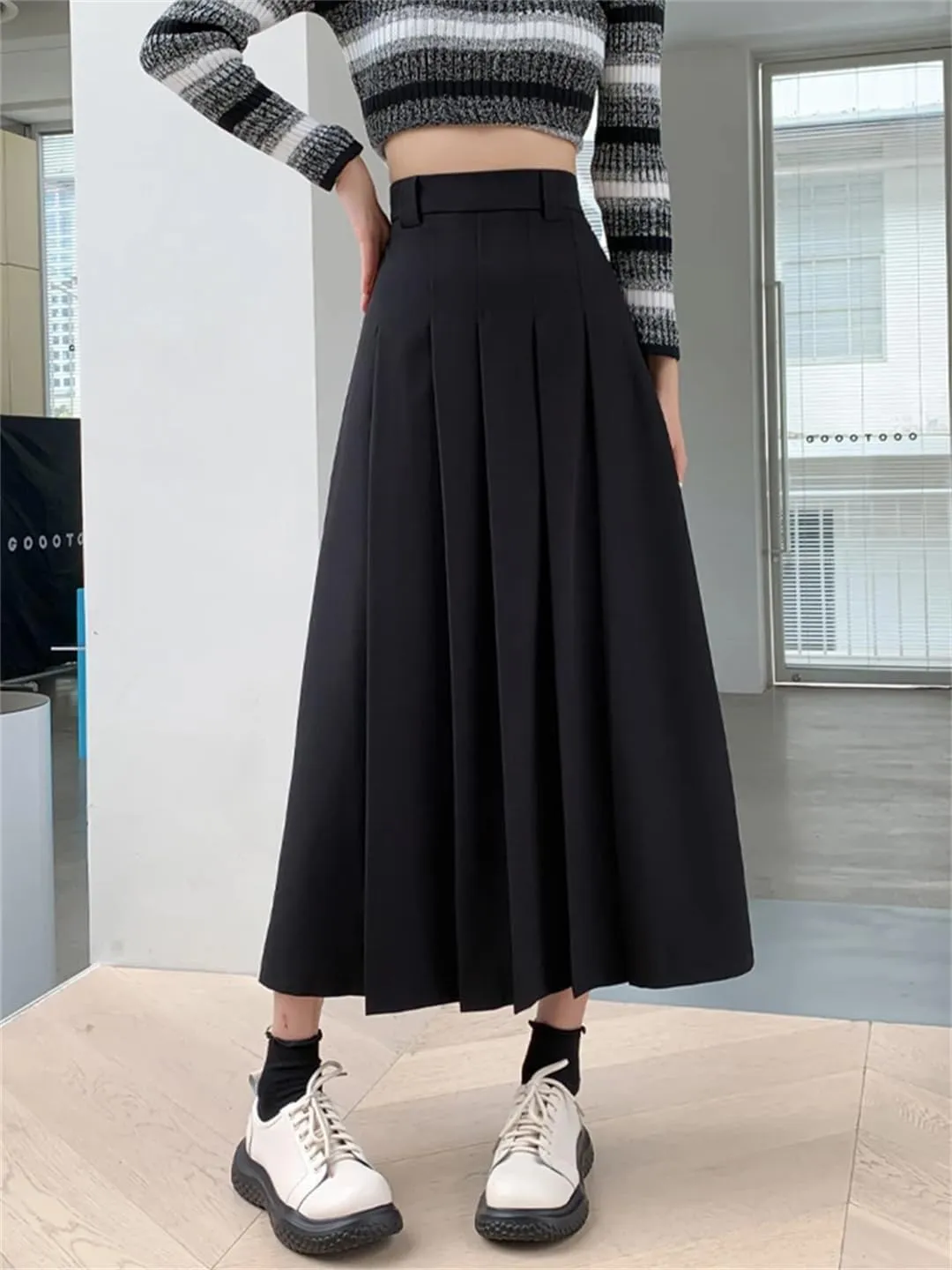 Elegant Women's Pleated Polyester A-Line Midi Skirt for Autumn Office Wear