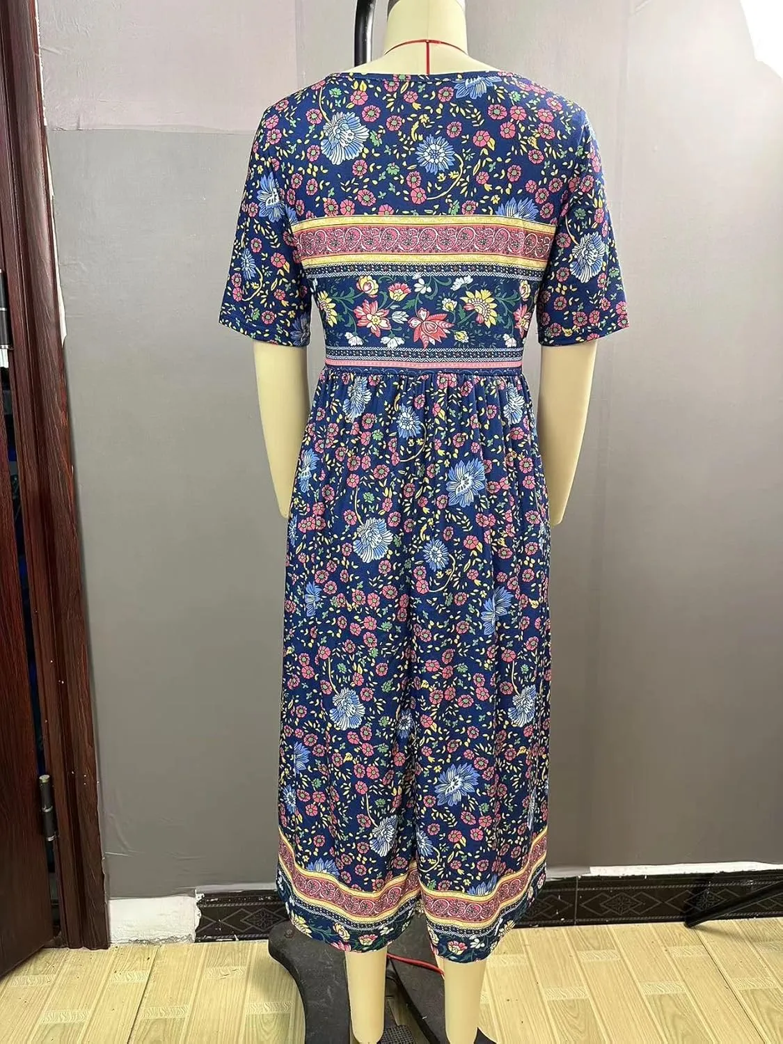 Floral Maxi Dress for Women 2025 - Romantic V-Neck A-Line Beach Wedding Guest Dress with Pockets, Sizes S-5XL