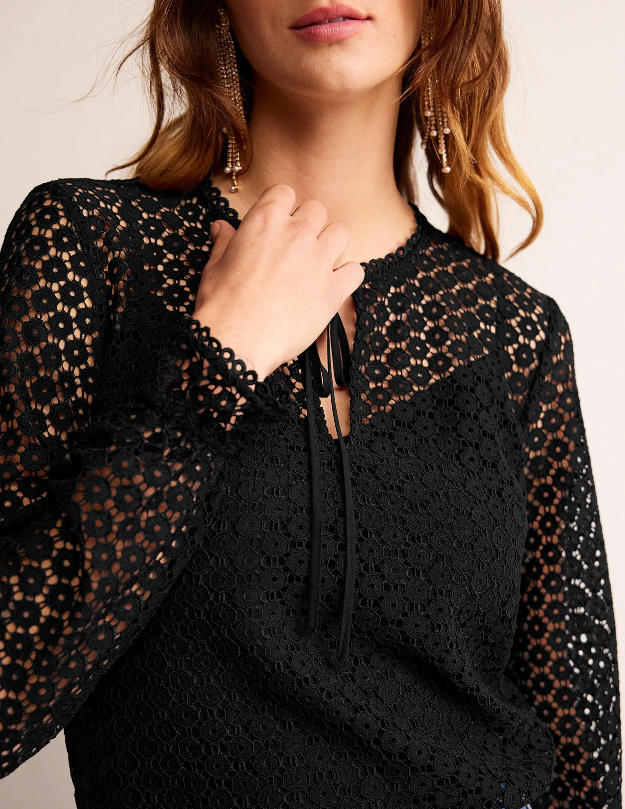 Geo-Lace Romantic Top-Black