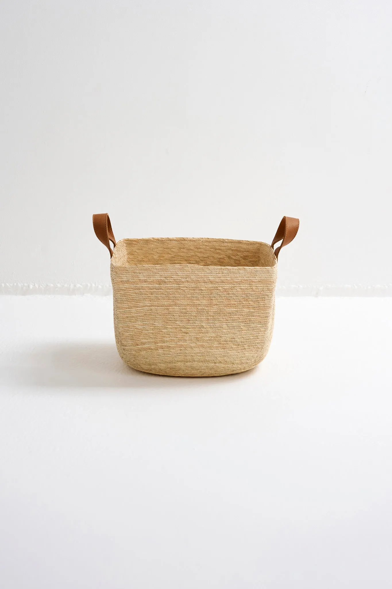 MAKAUA REVISTERO BASKET