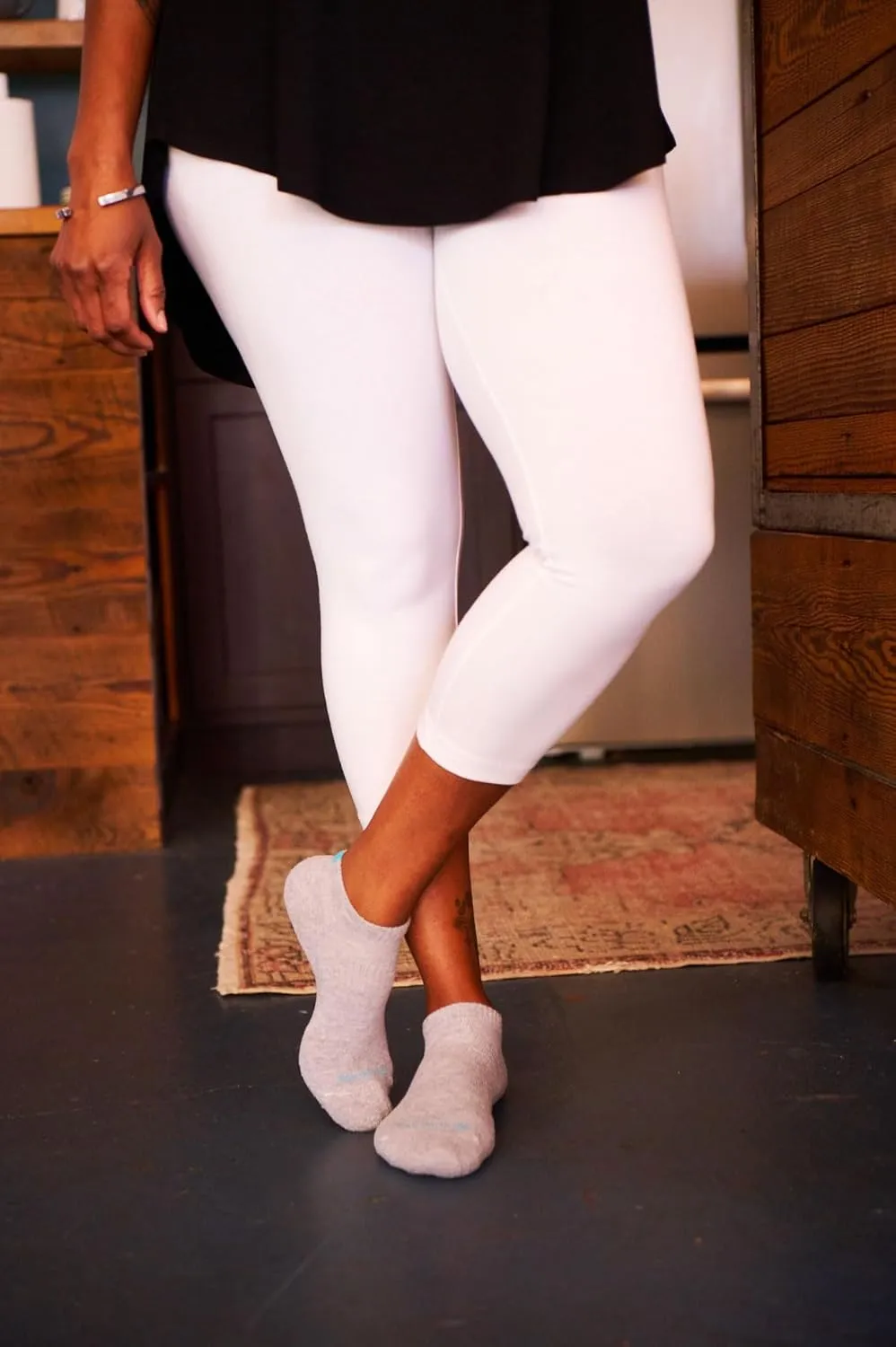 No Nonsense Women's Cotton Blackout Capri Legging