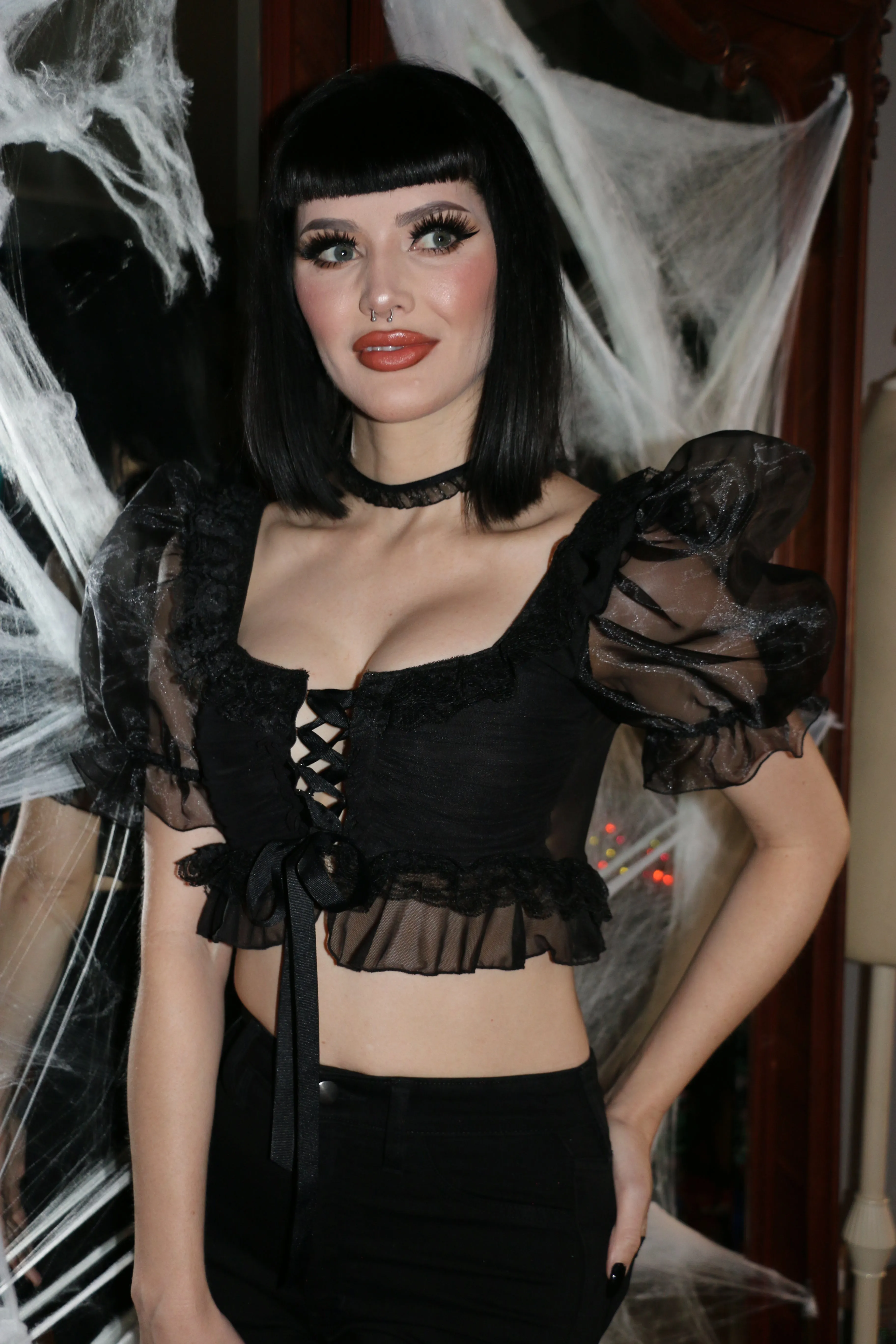 ROCOCO TOP WITH PUFF SLEEVE