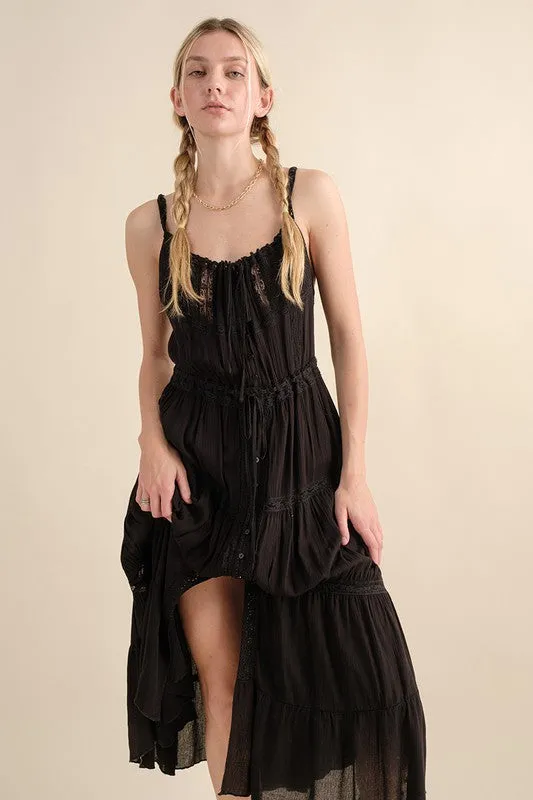 TIERED RUFFLE MAXI DRESS (BLACK)