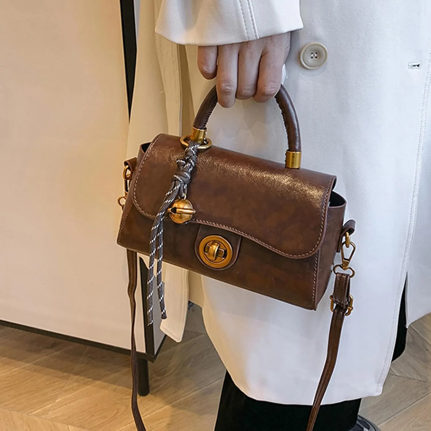 Vintage Styles Commuters Handbag PU Leather Shoulder Purse Small Square Crossbody Bag for Everyday Use and Travel