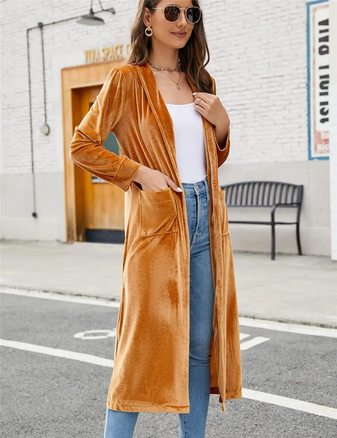 Women's Long Velvet Cardigan Jacket Lapel Collar Open Front Vintage Cardigan Sweater with Pocket