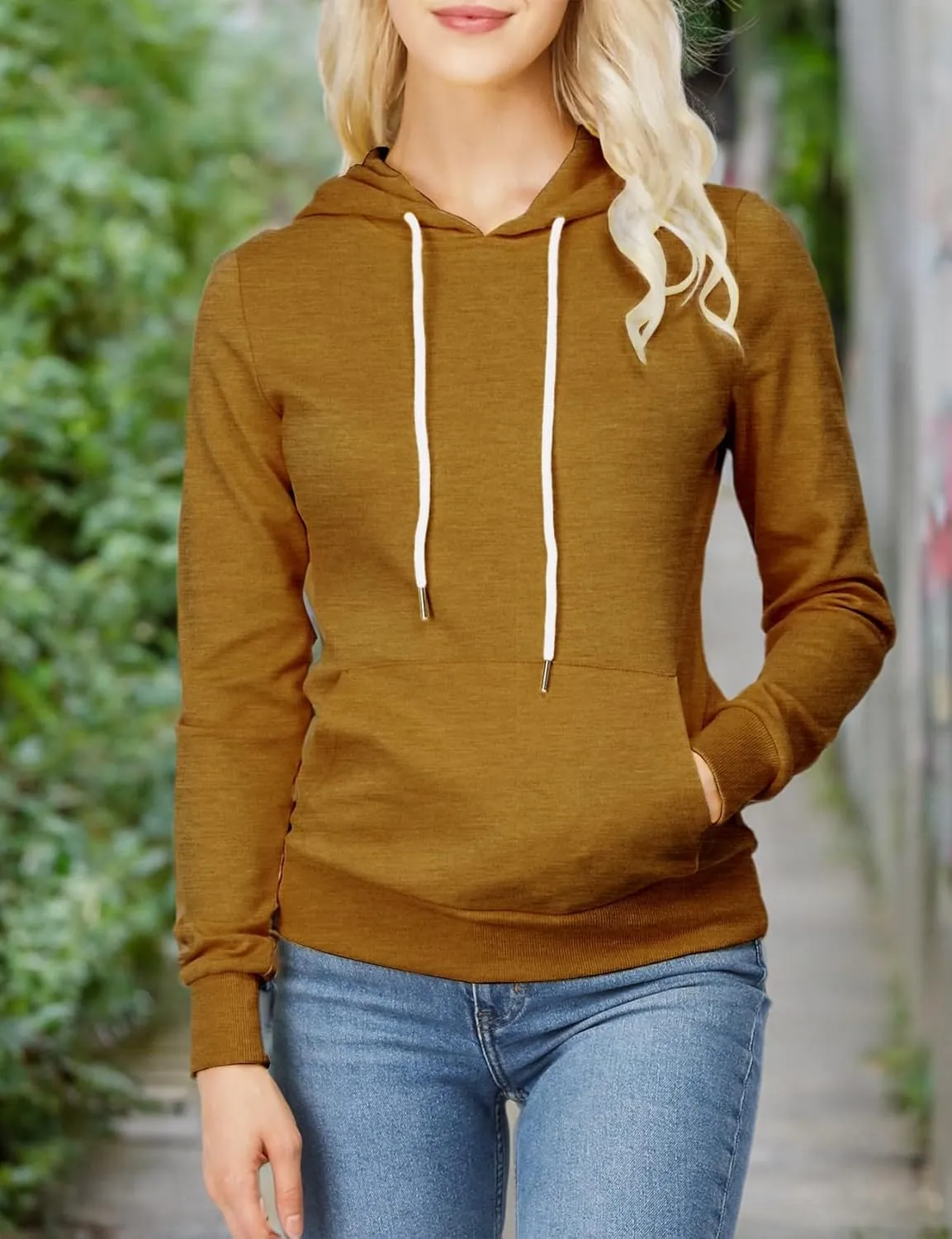 Women's Slim Fit Pullover Hoodie Lightweight Long Sleeve Kangaroo Pocket Basic Casual wear